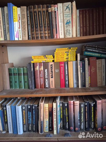 Большая библиотека книг времён СССР