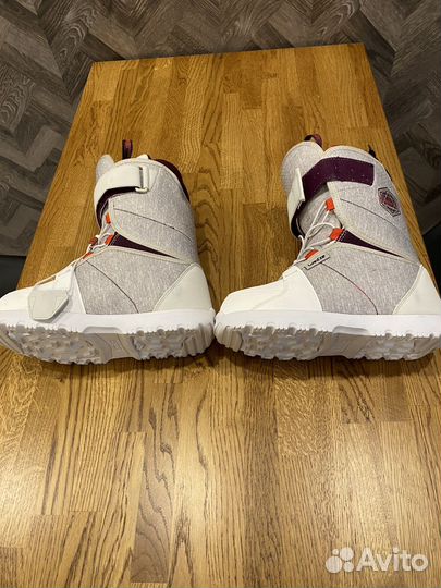 Сноубордические ботинки женские 37