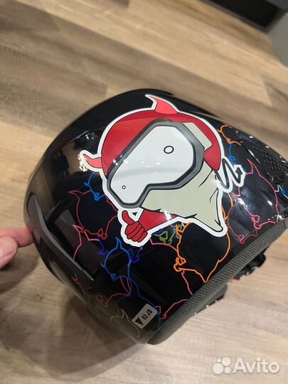 Горнолыжный шлем