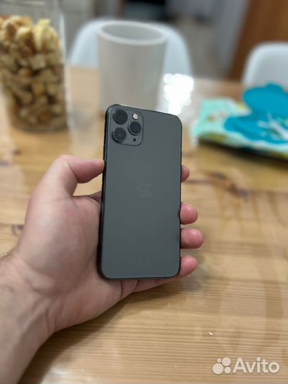 iPhone 11 Pro, 64 ГБ