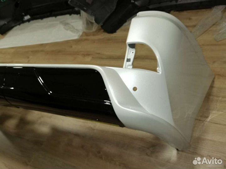 Бампер задний Lexus Lx