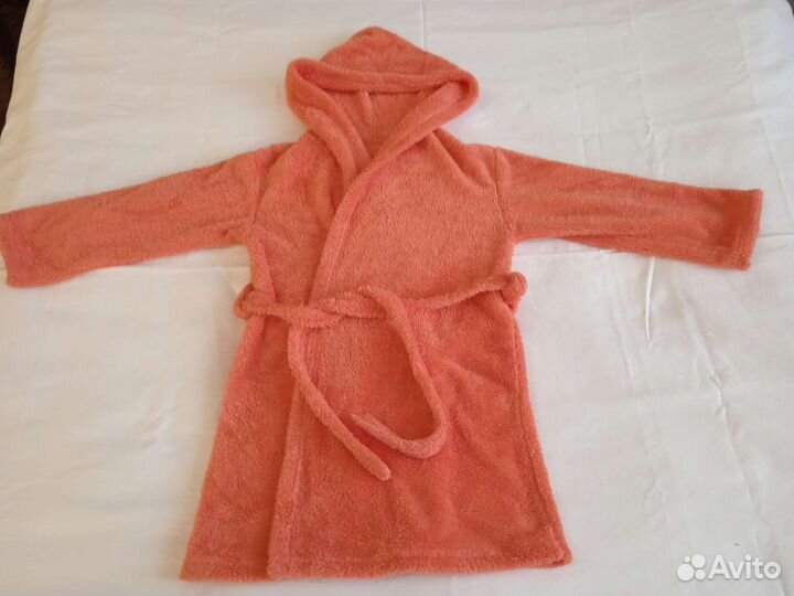 Халаты флисовые трикотажные 7-9 лет