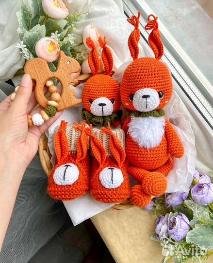 Вязанные игрушки-безопасный подарок для малыша