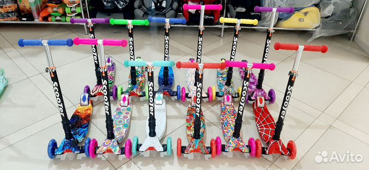 Самокат со складной ручкой (новый)