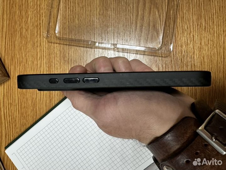 Чехол на iPhone 15 pro Pitaka