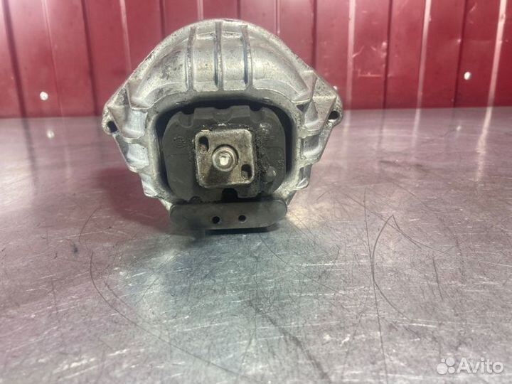 Подушка крепления двигателя Bmw 1 Series E87