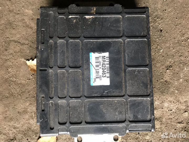 Эбу Двигателя Мозги Galant 8 Галант 2,0 MR477435