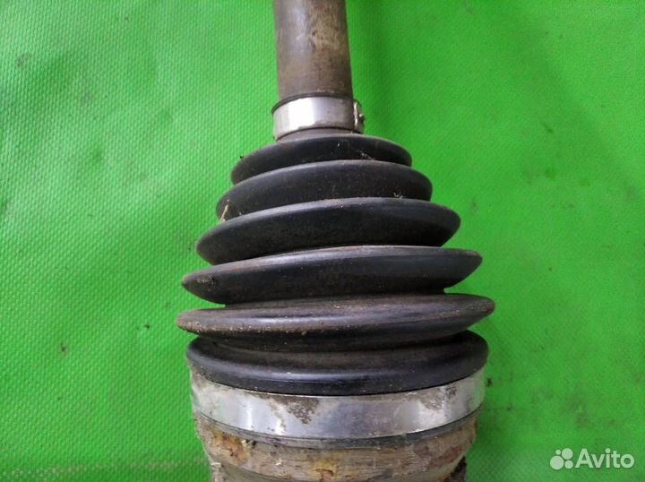 Привод, полуось левая 1064001140 Geely Emgrand EC7