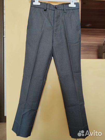 Школьный костюм для мальчика 122 серый