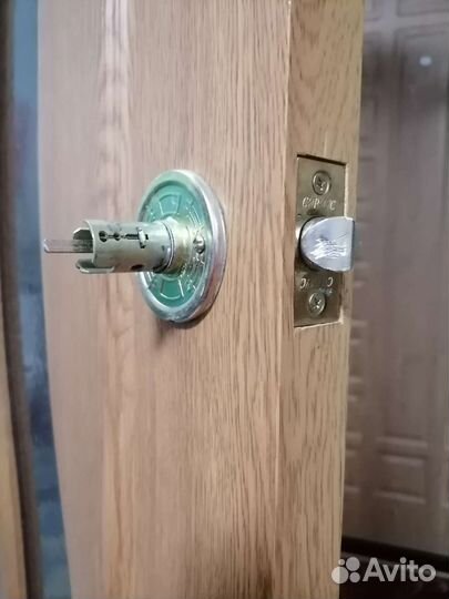 Замена личинок,замковУстановка замков.Взлом замков