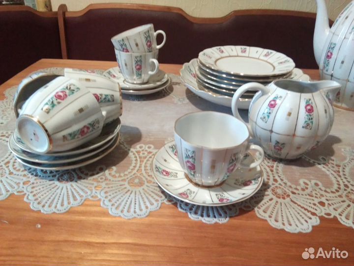 Кофейный сервиз из СССР. 1973 г. Фарфор, лфз