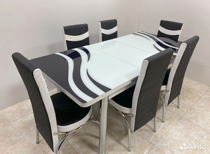 Стол обеденный и 6 стульев