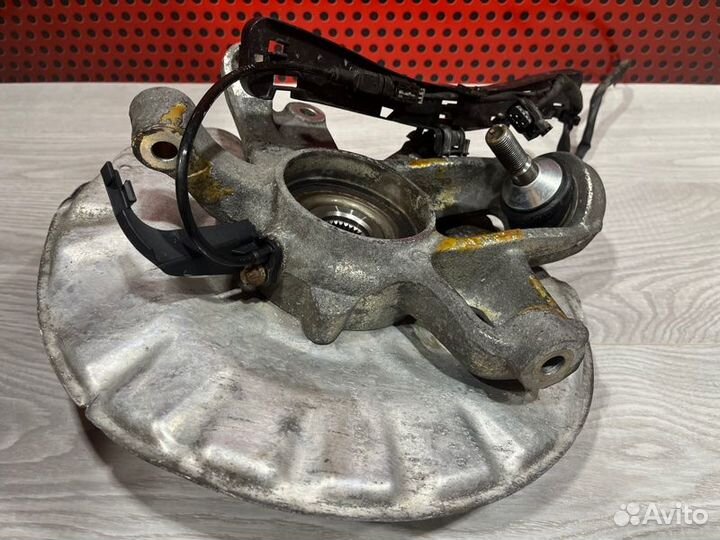 Кулак задний левый Mercedes-Benz Gle W292 2018