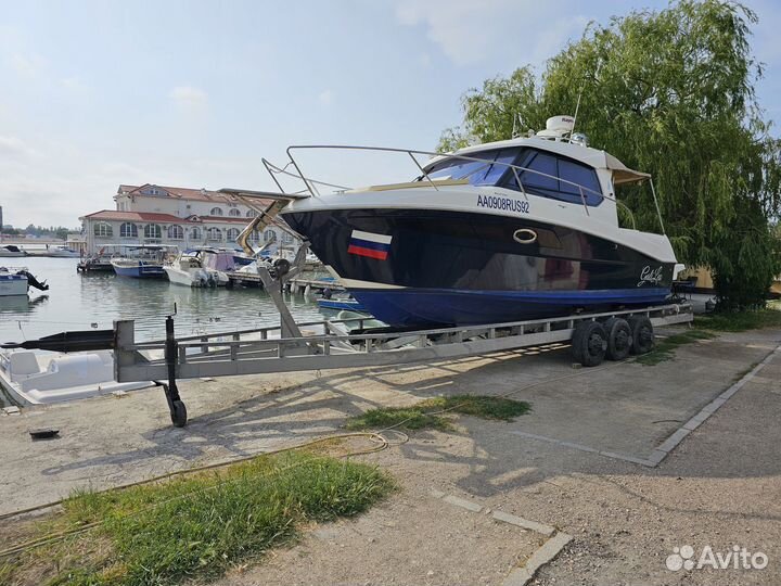 Катер Beneteau Antares 8.80 2013