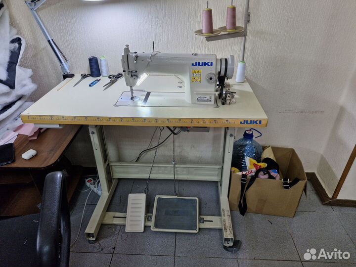 Промышленная прямострочная швейная машина juki