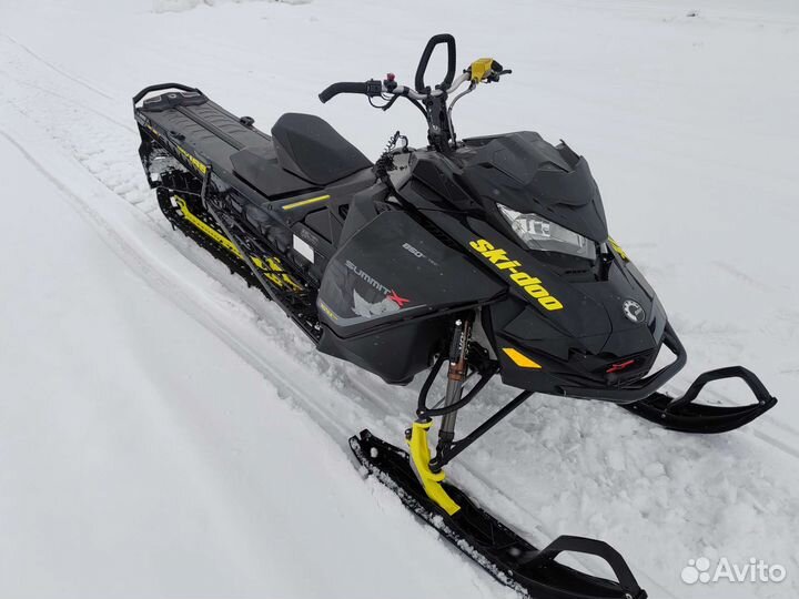 Снегоход BRP Summit X 165