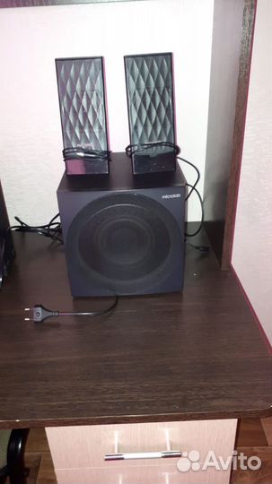 Электро гитара Fabio и проводом Fender