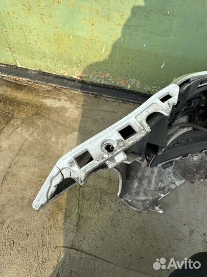 Передний бампер Мерседес w205