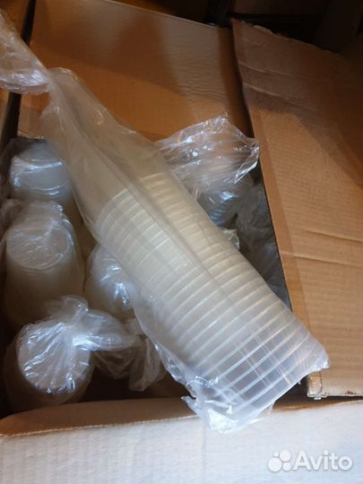 Одноразовые новые стаканы 0.5 пластиковые