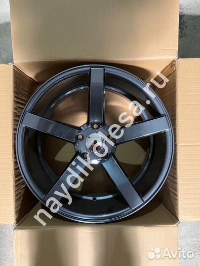 Диски Воссен цв3 R18 5x114.3 73.1