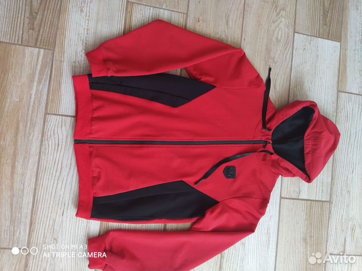 Спортивный костюм