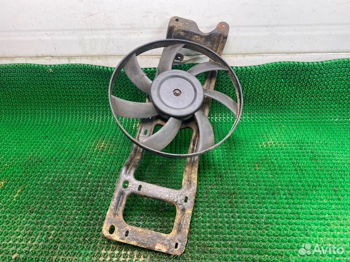 Вентилятор радиатора Renault Logan 1 K7J 2006