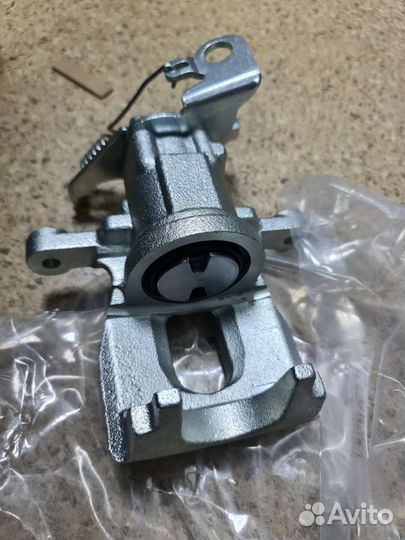 Суппорт тормозной задний mondeo 3