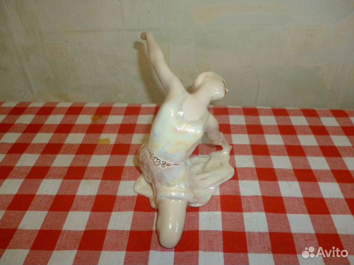 Статуэтка балерина