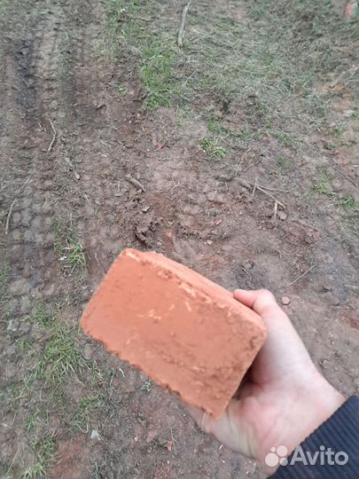 Кирпич красный полнотелый