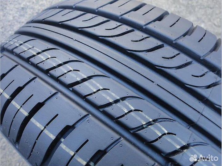 Triangle TR928 225/65 R17 102H