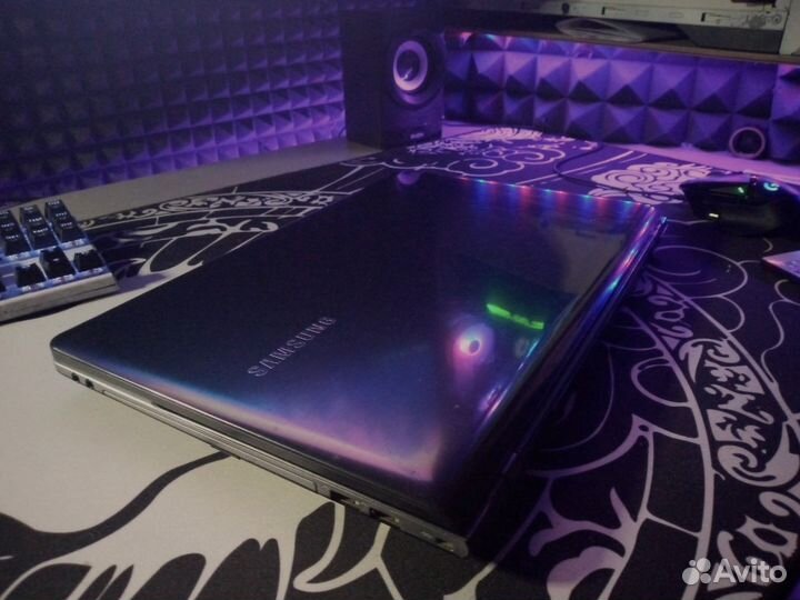 Ноутбук samsung