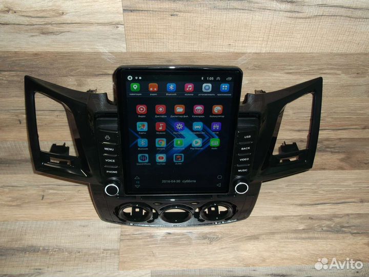 Магнитола Toyota Fortuner Android Tesla
