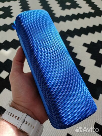 Колонка Xiaomi Mi Portable Bluetooth Speaker