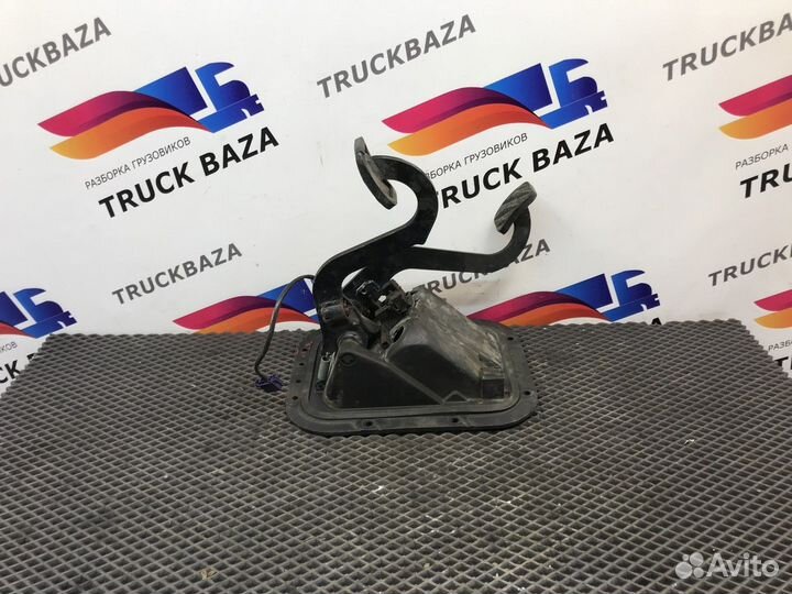 Блок педалей Renault Premium