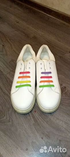 Кроссовки женские 40 р