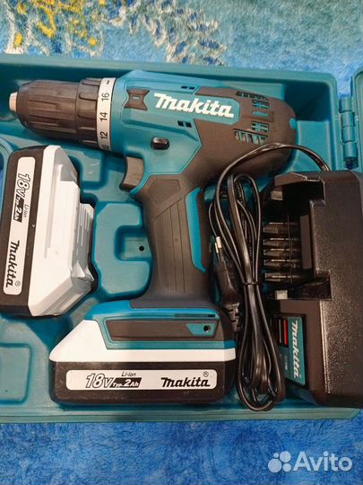 Шуруповерт makita