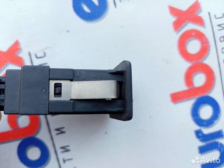 Разъем VW Tiguan 2011