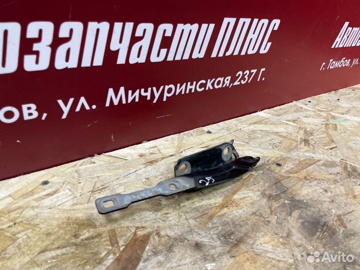 Петля капота левая Renault Logan