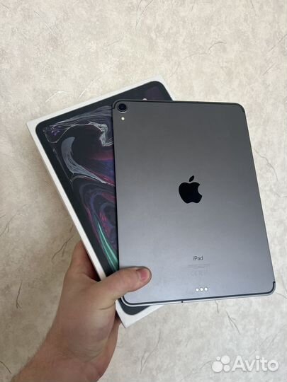 iPad Pro 11 1tb +sim 2018 года