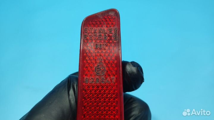 Катафот заднего бампера для Mazda 3 2003-2009