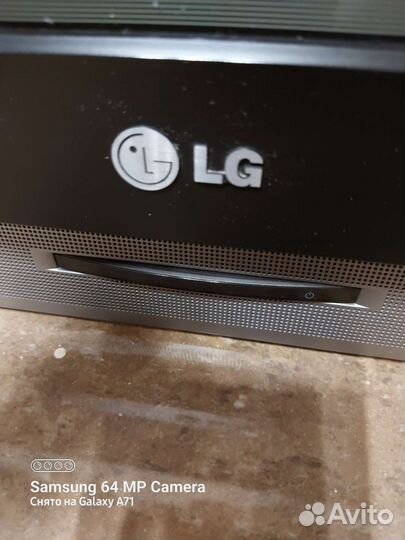 Телевизор LG c пультом