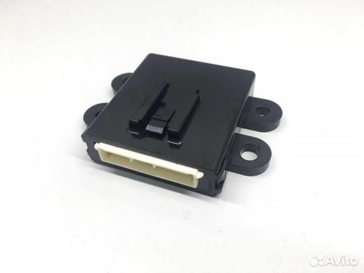 Блок электронный Mitsubishi Outlander 3 рестайлинг