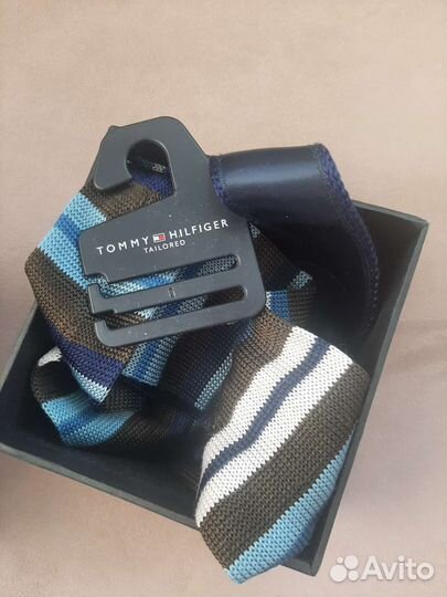 Галстук женский. Tommy Hilfiger