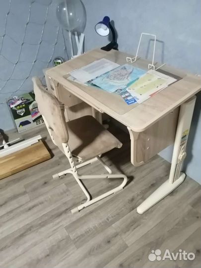 Растущий стол и стул