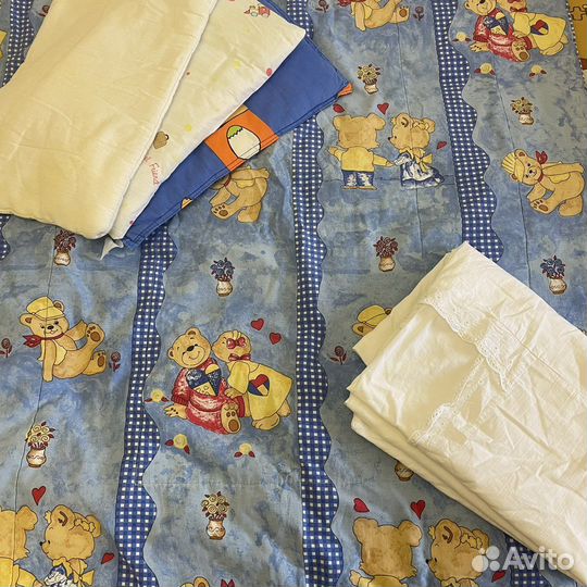 Одеяло детское 100 на 140, пододеяльник, подушки