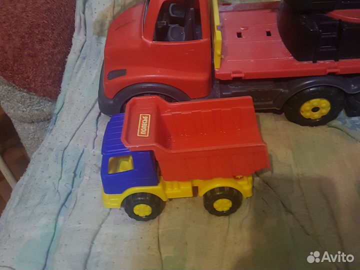 Машинки 6 штук