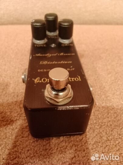 Педаль One Control Anodized Brown Distortion