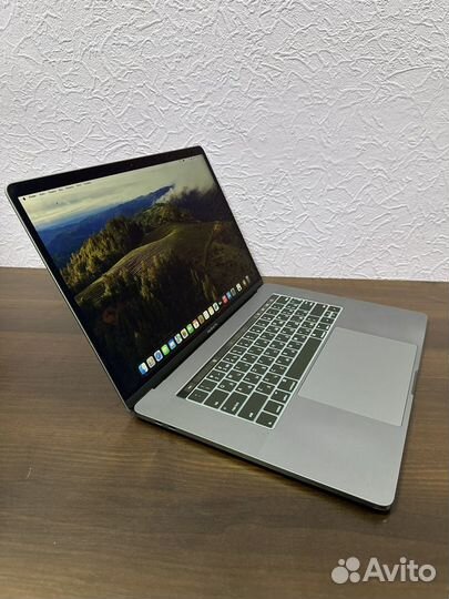 Macbook Pro 15 2018 i7/16/512/560X 4GB. Trade-in