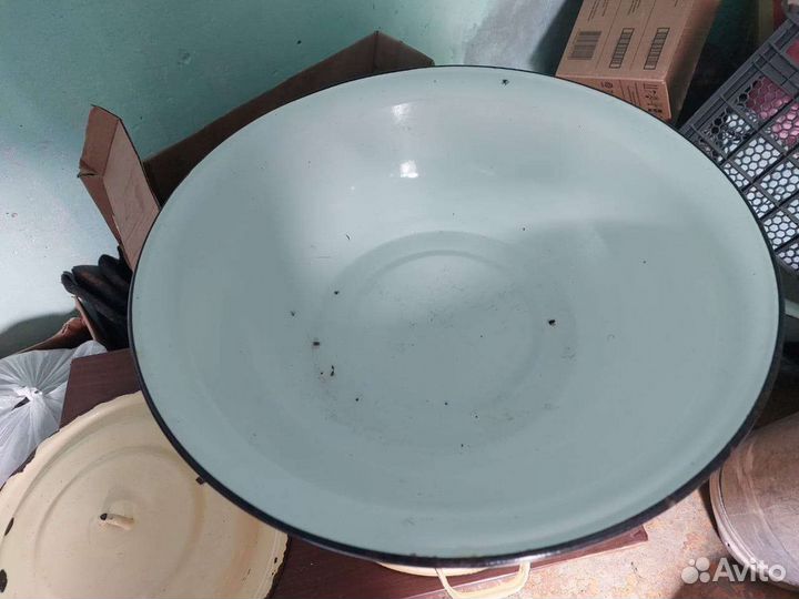 Баки, чаши пищевые, канистра