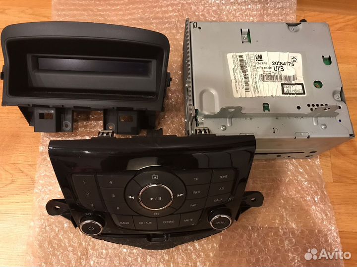 Магнитола штатная на Chevrolet Cruze